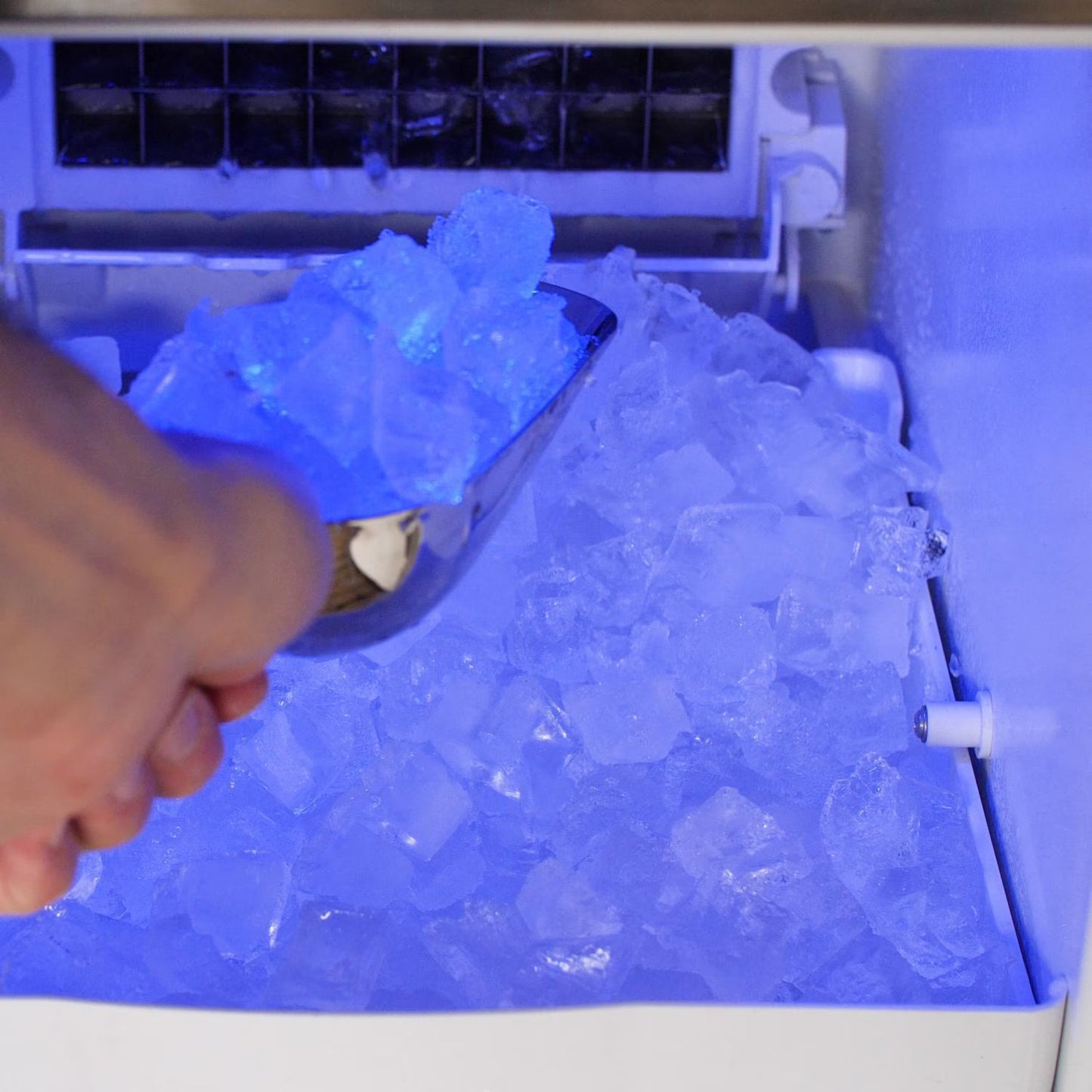 Blaze 50lbs 15inch Outdoor Ice Maker