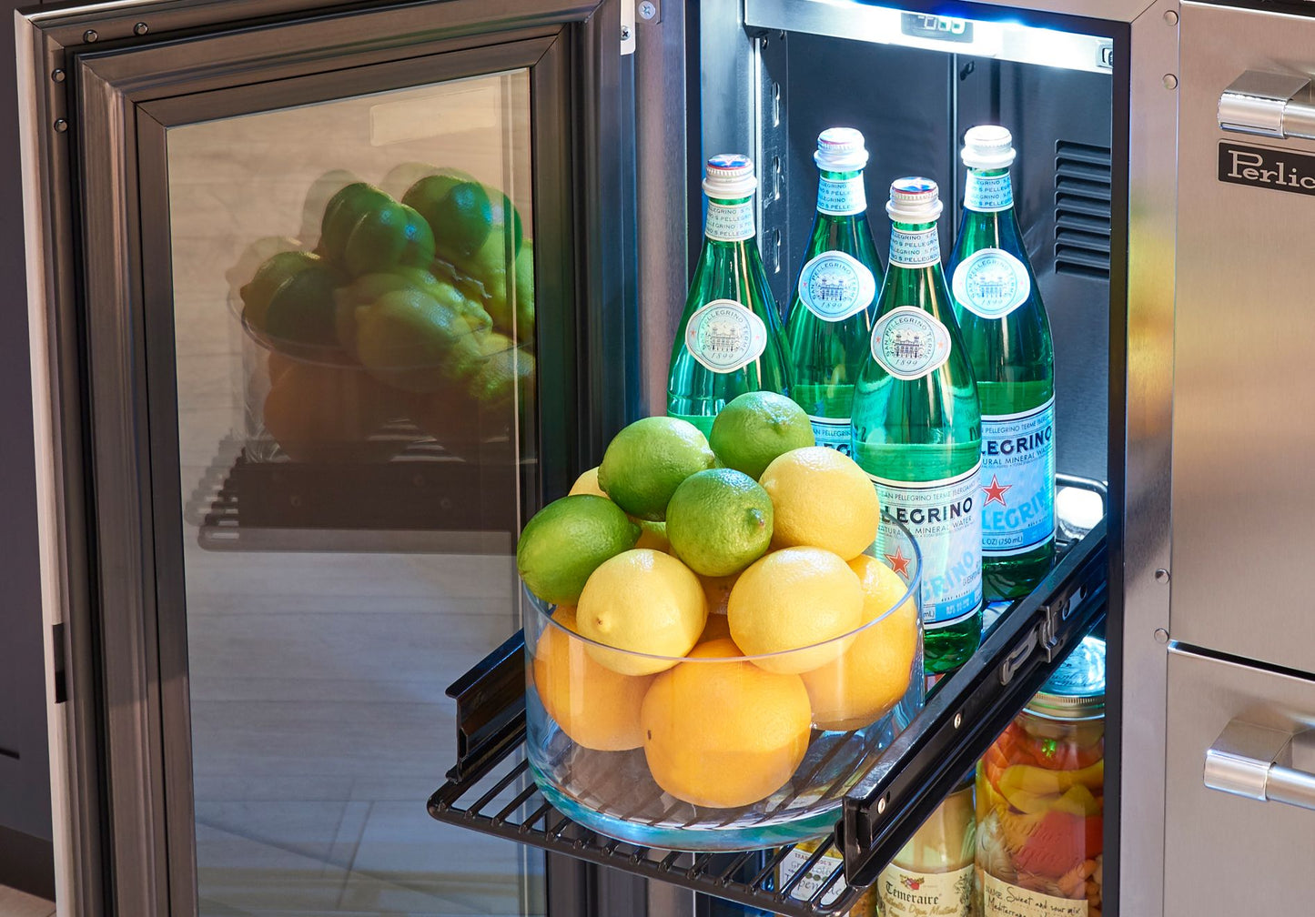 Perlick 15 inch Signature Series Outdoor Refrigerator, Stainless Steel w/Glass Door