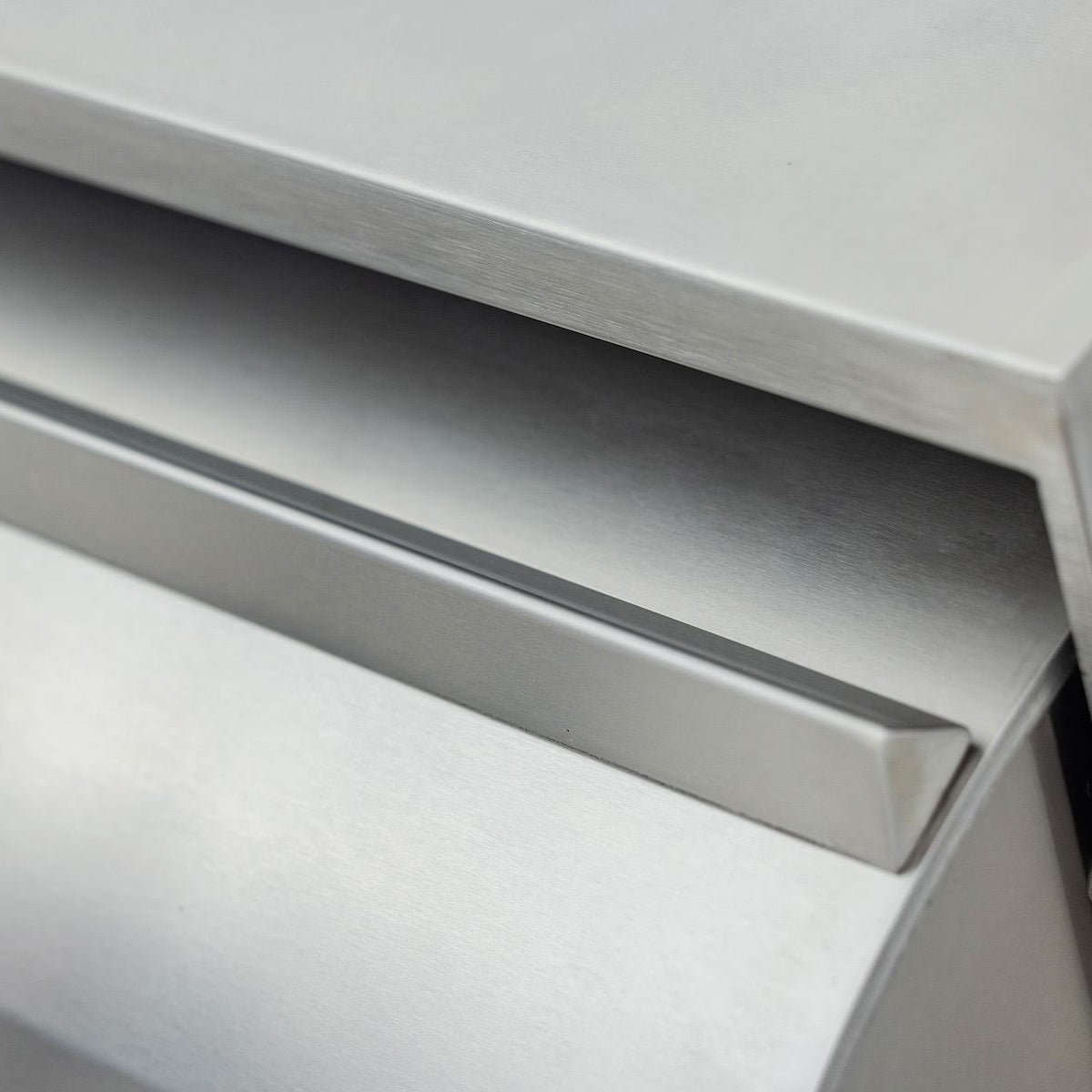 Blaze LTE PRO 32 Inch 4-Burner Gas Grill (New)