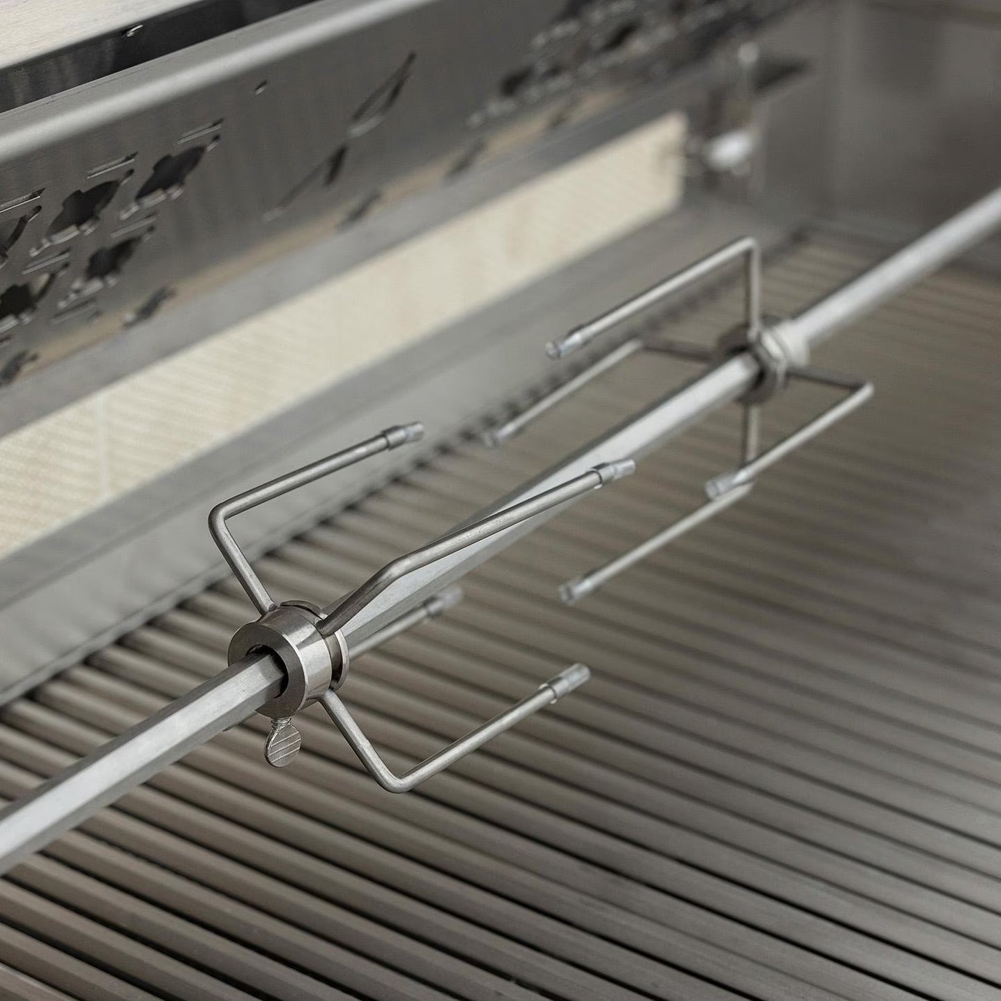 Blaze LTE PRO 32 Inch 4-Burner Gas Grill (New)