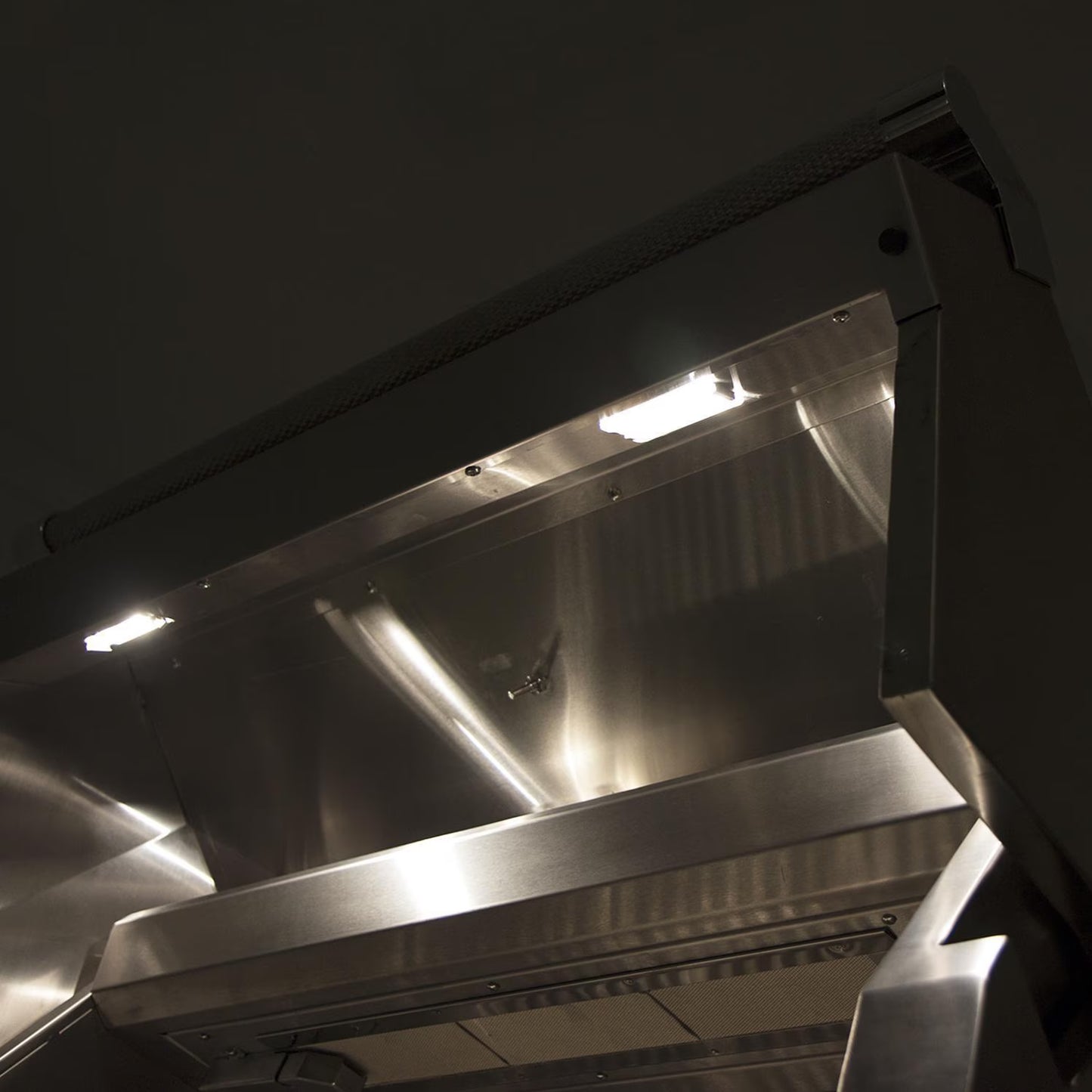 Hestan 36-Inch Built-In Natural Gas Grill W/ Rotisserie - Steeletto