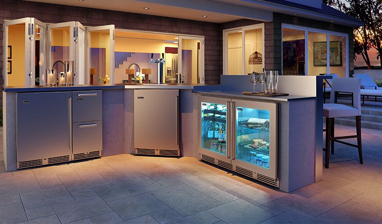 Perlick 24 inch Signature Series Outdoor Single Tap Beverage Dispenser