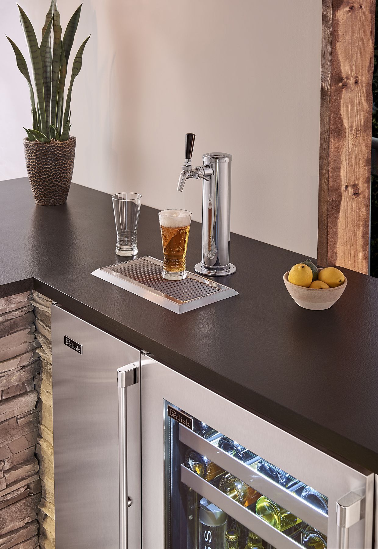 Perlick 15 inch Signature Series Outdoor Beer Dispenser, Stainless Steel Solid Door